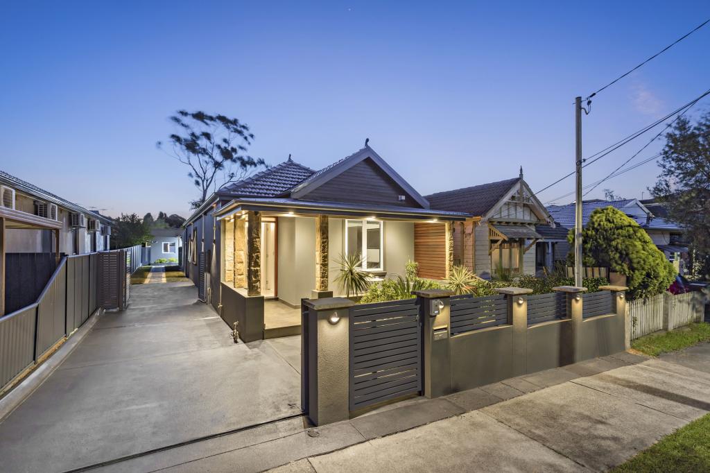 19 Taylor St, Lakemba, NSW 2195