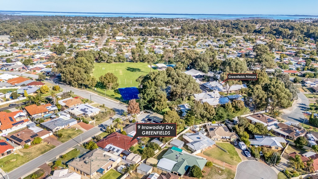 9 Irrawaddy Dr, Greenfields, WA 6210