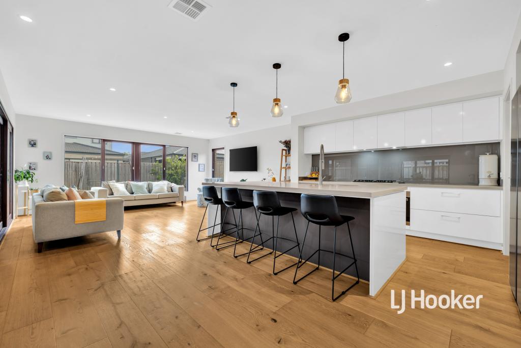 19 Wicker St, Werribee, VIC 3030