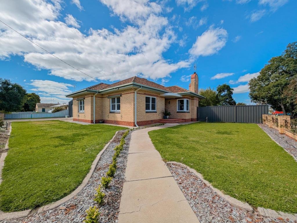 1 CULLEN ST, KERANG, VIC 3579