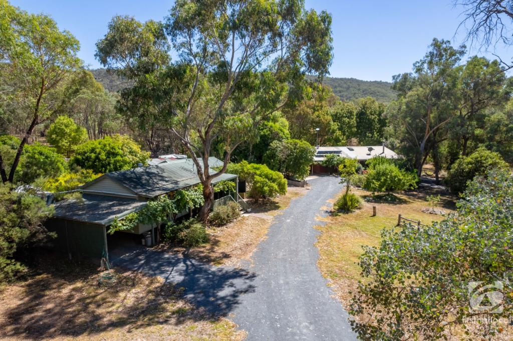 955 Woolshed Rd, Beechworth, VIC 3747