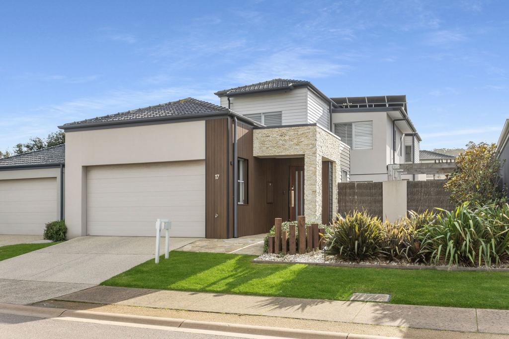 17 Seaspray Cl, Safety Beach, VIC 3936