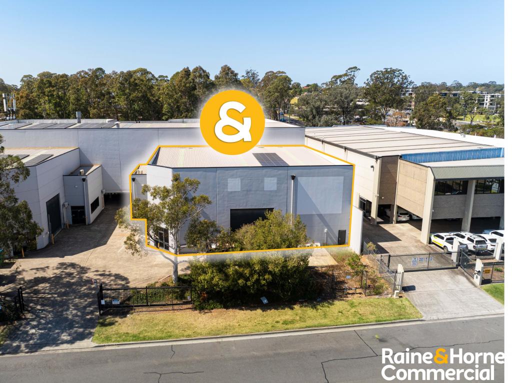 2/1 REAGHS FARM RD, MINTO, NSW 2566