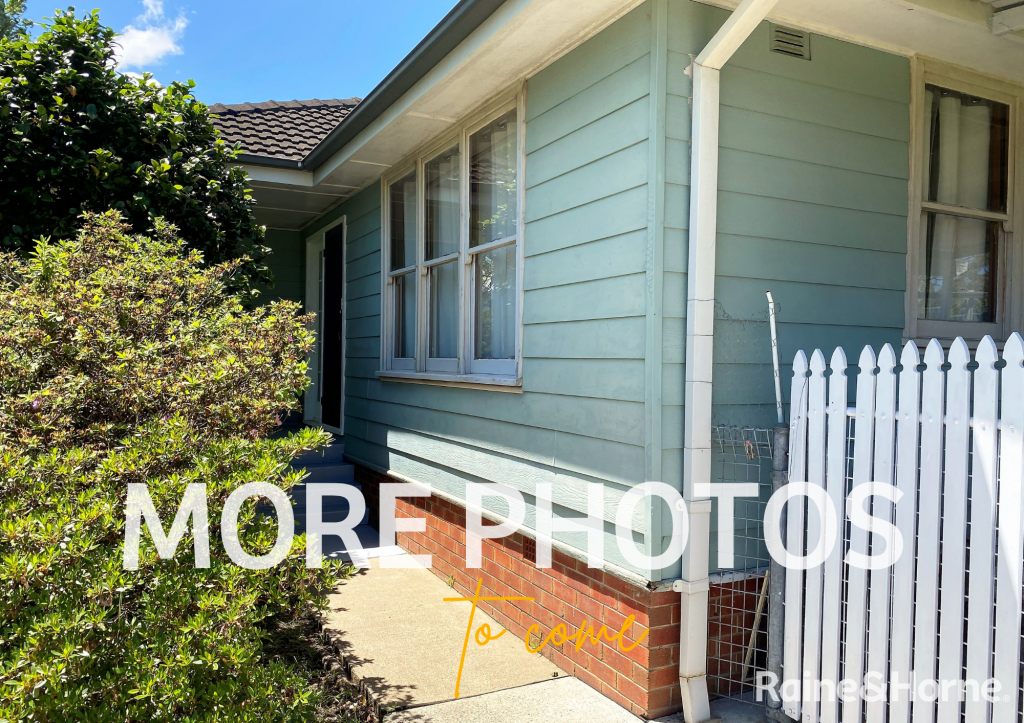 22 Sampson Cres, Bomaderry, NSW 2541