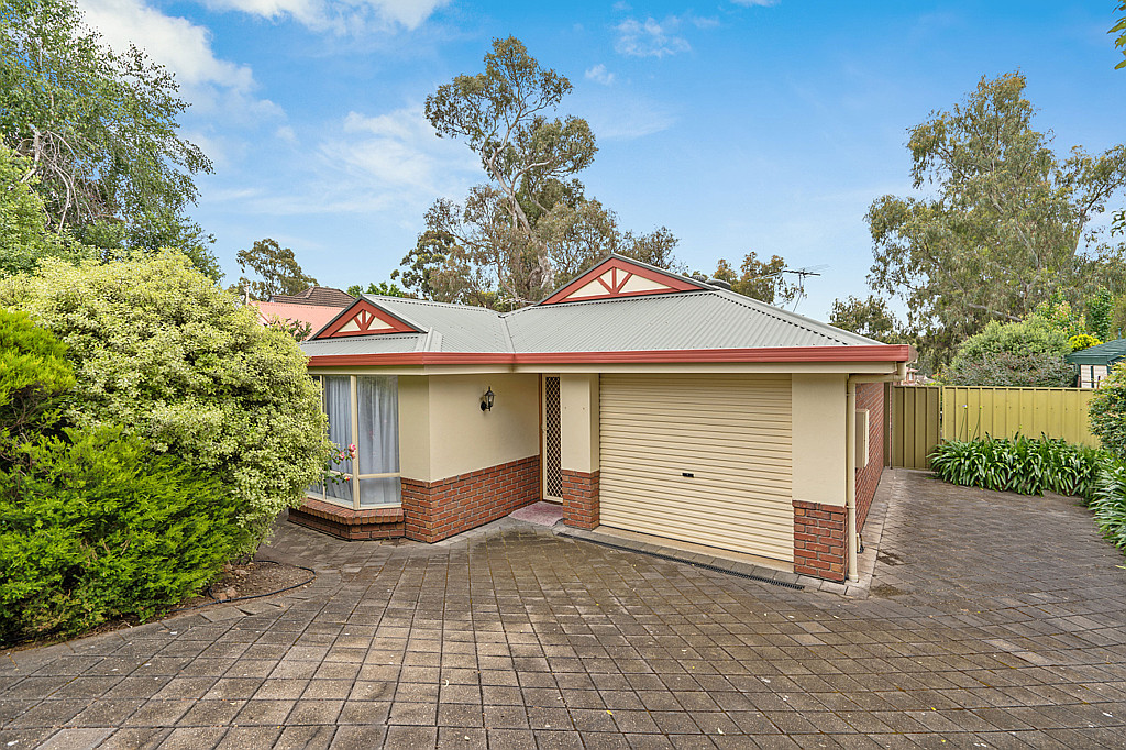 6 Petrel Ct, Flagstaff Hill, SA 5159