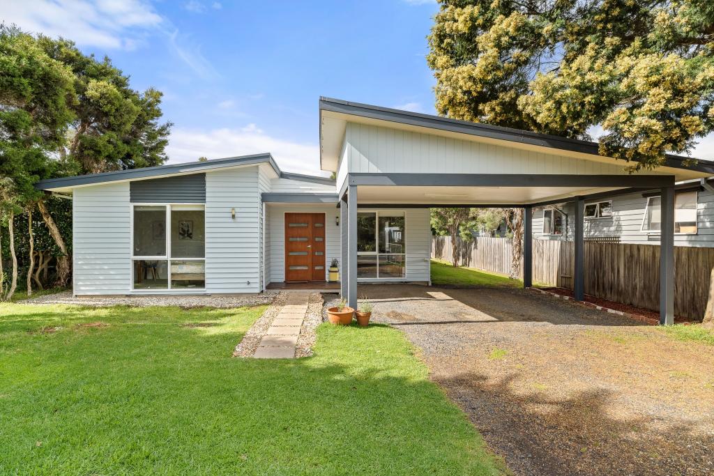 57 Churchill Dr, Cowes, VIC 3922