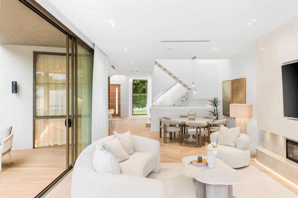 38a Burke St, Chifley, NSW 2036