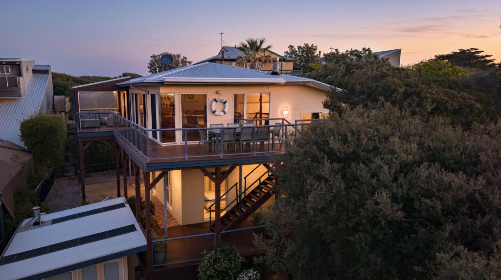 7 BROADBEACH RD, CAPE WOOLAMAI, VIC 3925