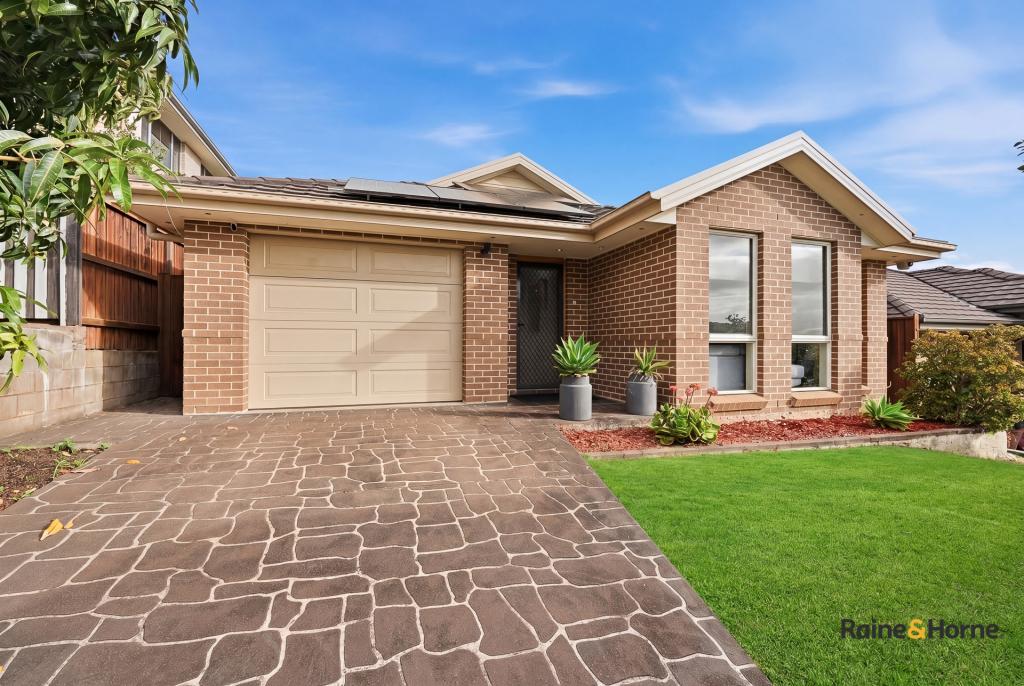 18 Snowy Ave, Minto, NSW 2566
