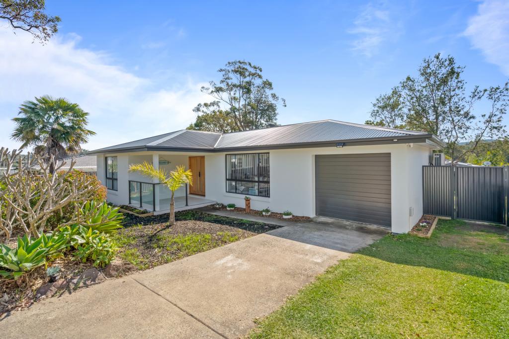 8 Bellbrook Cl, Green Point, NSW 2251