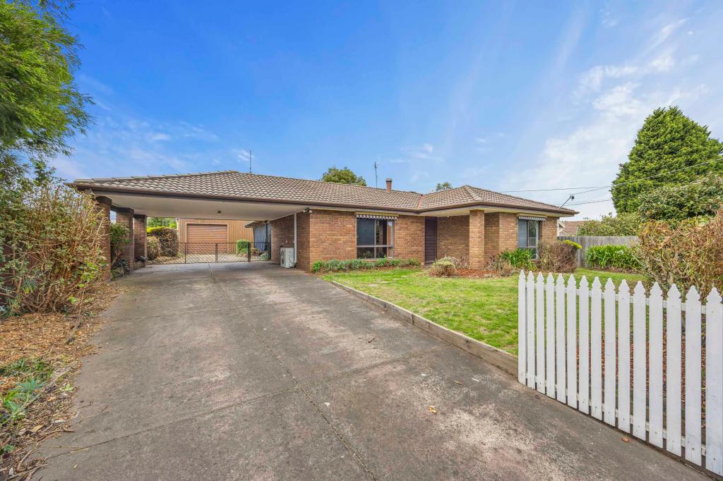 57 Edwards St, Sebastopol, VIC 3356