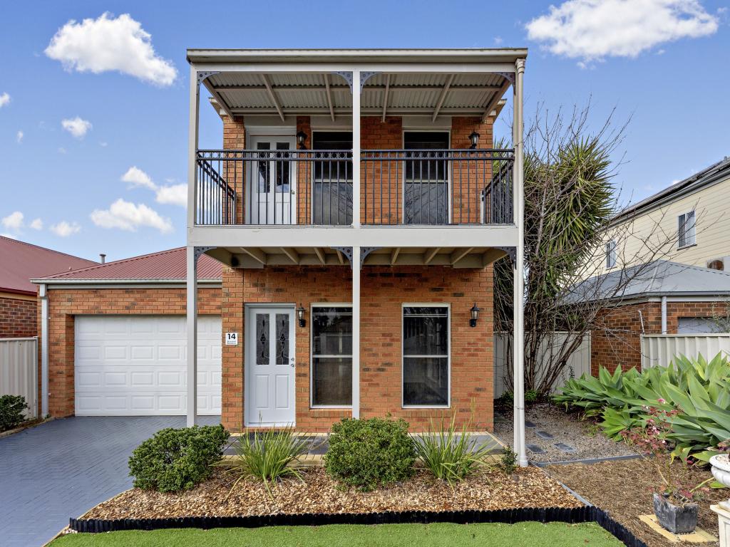 14 Dunstall Gdns, Caroline Springs, VIC 3023