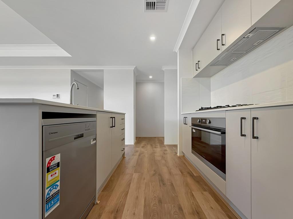 12 Narracan Ave, Lakelands, WA 6180