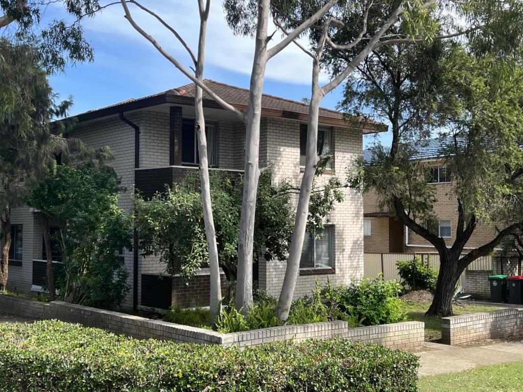 1/25 DRUMMOND ST, BELMORE, NSW 2192
