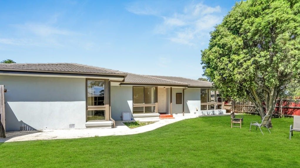 6 Kashmir Pl, Melton West, VIC 3337