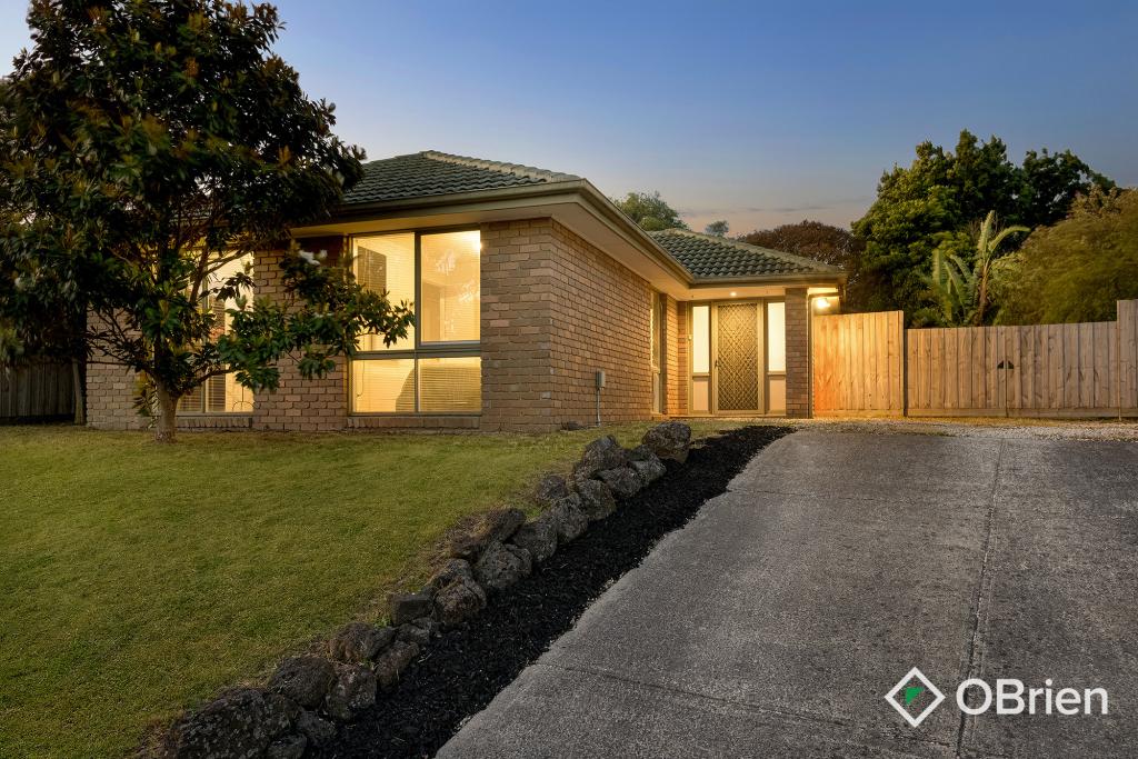 93 Raphael Cres, Frankston, VIC 3199