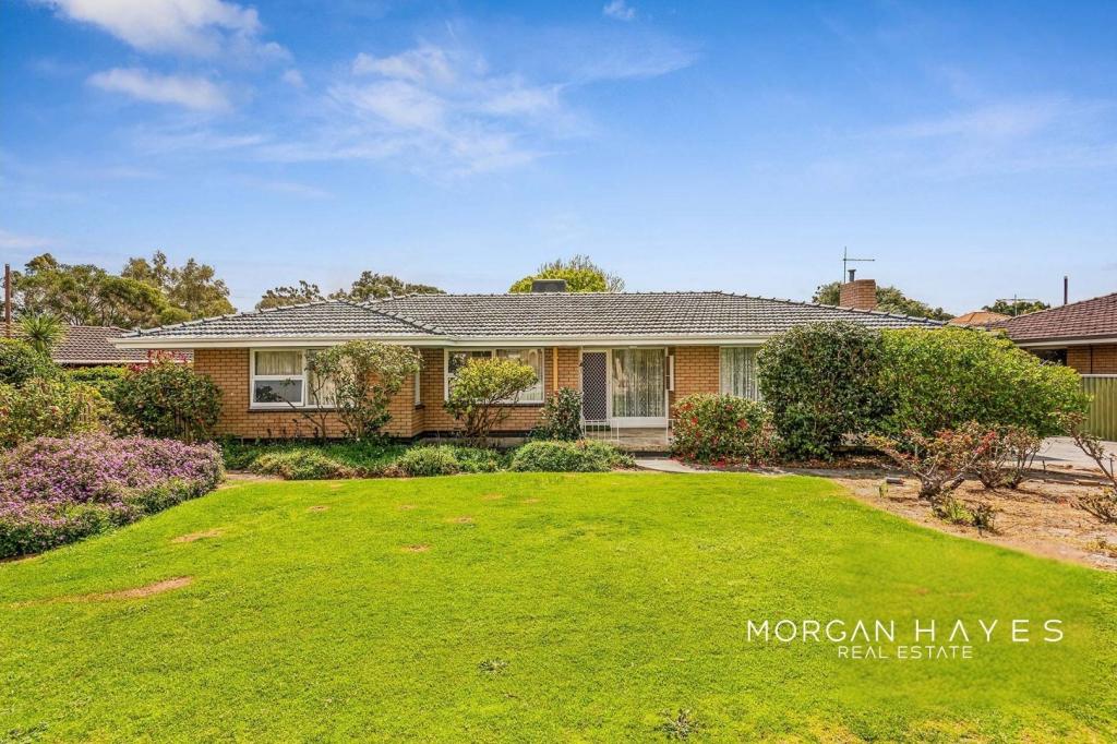 2 Errinbee St, Riverton, WA 6148