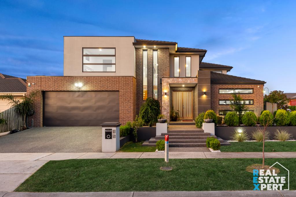 15 AYLESBURY CT, HAMPTON PARK, VIC 3976