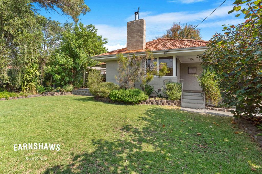 10 Clianthus Way, Koongamia, WA 6056