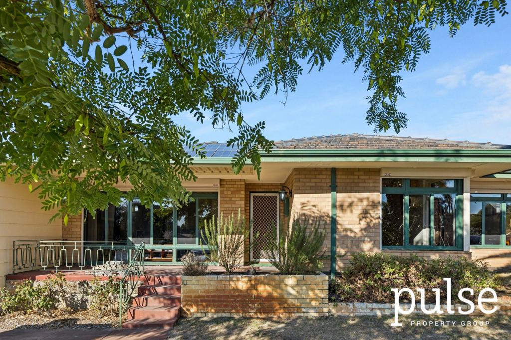 14 Webb St, Rossmoyne, WA 6148