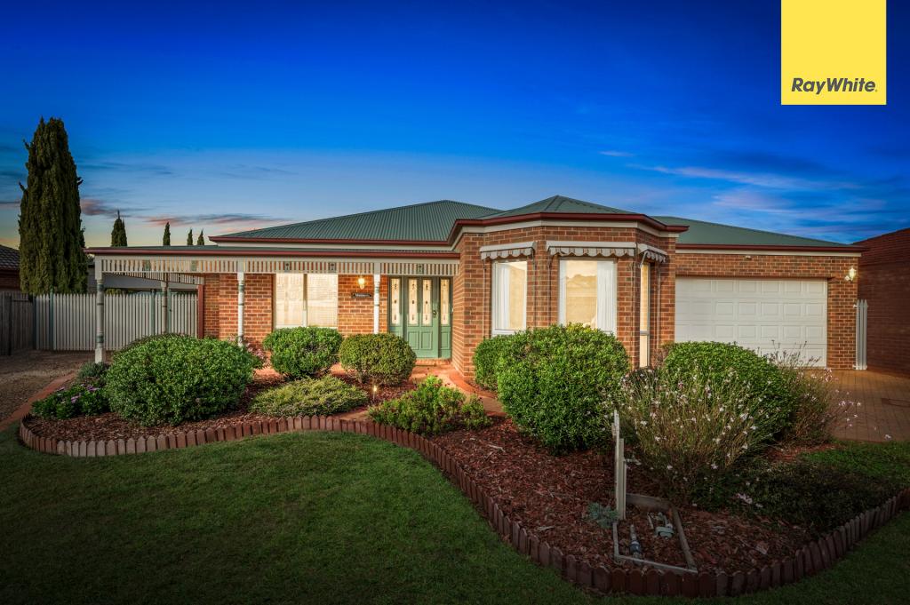 8 Manor Pl, Melton, VIC 3337