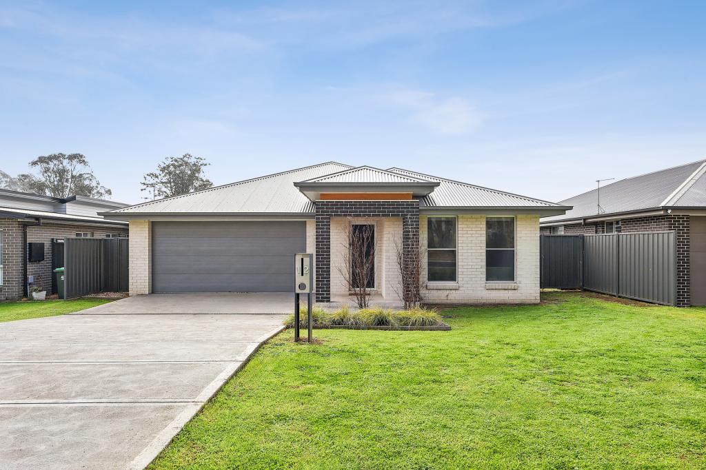 12 SALEYARDS LANE, MUDGEE, NSW 2850
