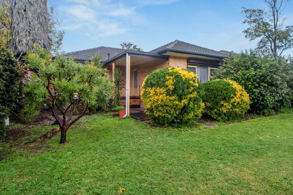 2 Roy Rd, Morphett Vale, SA 5162