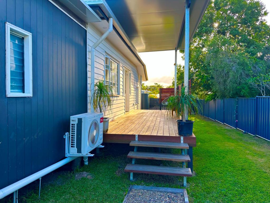 33 Bideford St, Torquay, QLD 4655