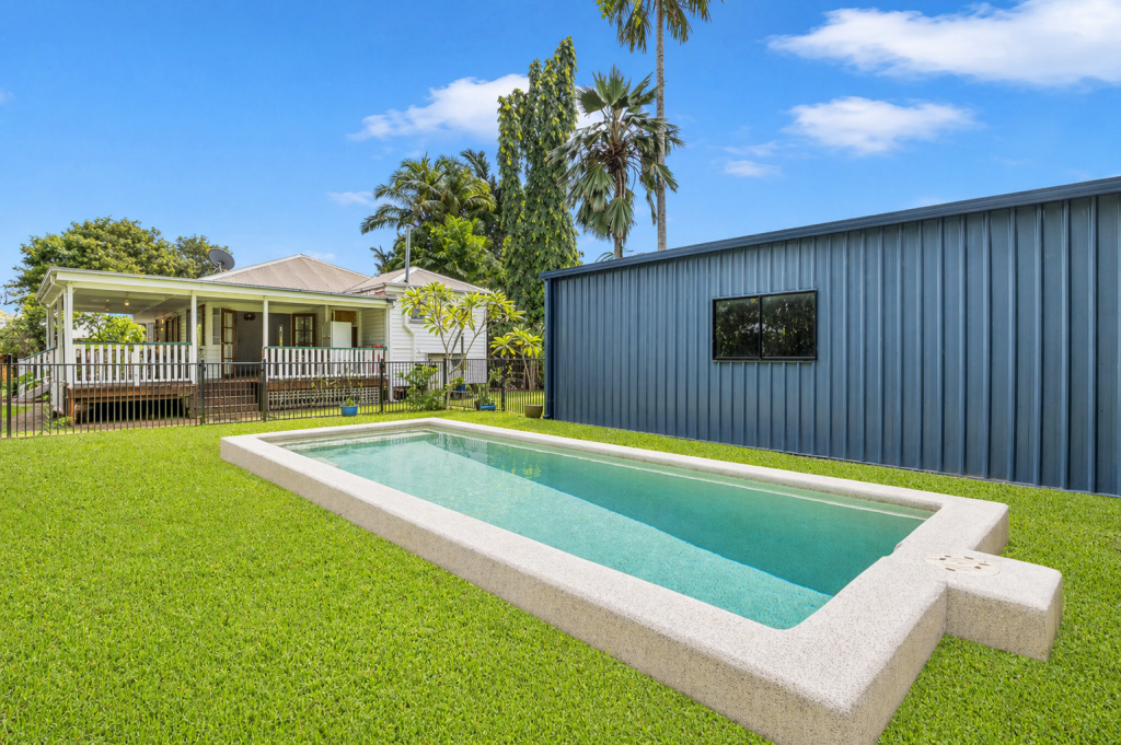 5 Macilwraith St, Manoora, QLD 4870