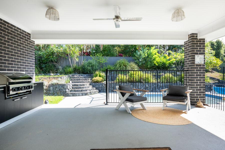 15 Carabeen Cl, Woolgoolga, NSW 2456