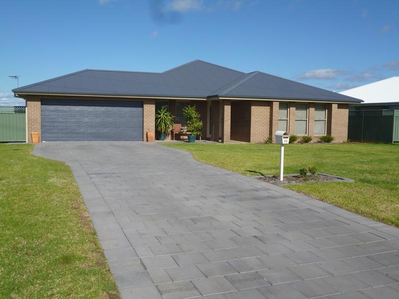 13 Argyle Ave, Dubbo, NSW 2830