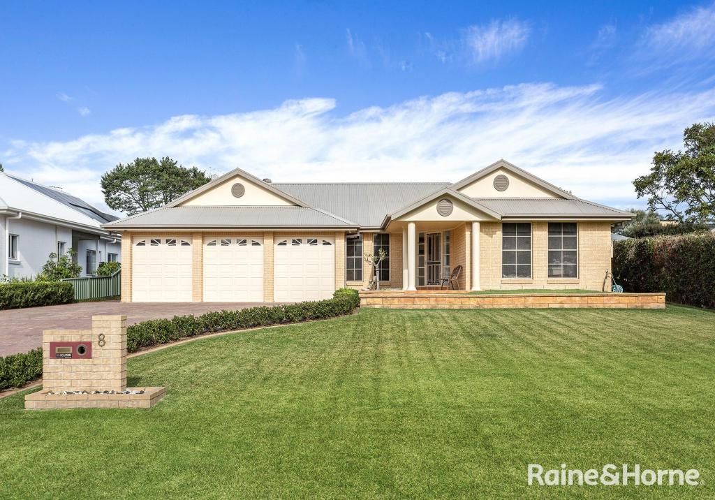 8 Appleberry Cl, Bomaderry, NSW 2541
