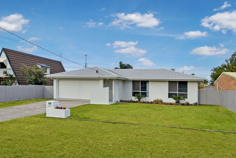 63 Lapoinya Cres, Warana, QLD 4575