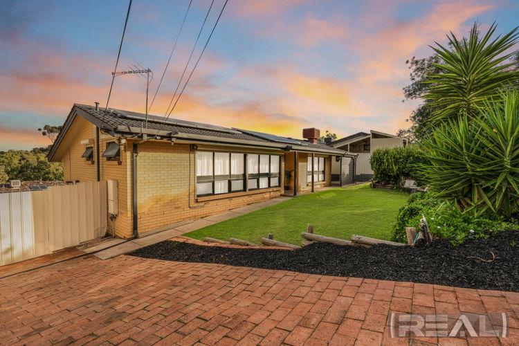 51 Flinders Dr, Valley View, SA 5093