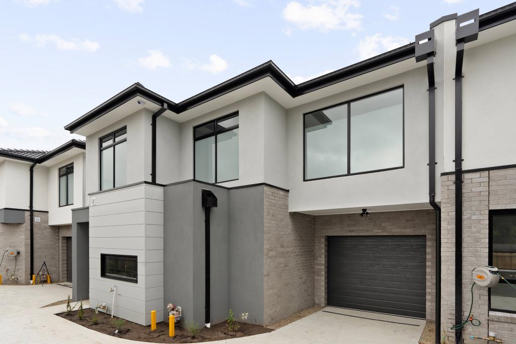 2/26 SCOTT ST, CRANBOURNE, VIC 3977