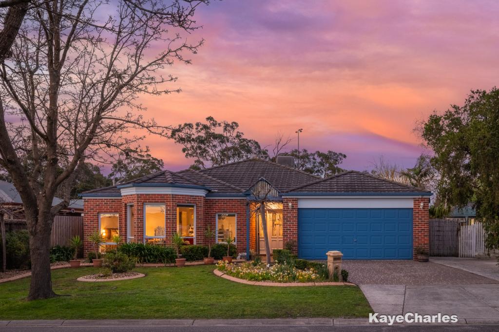 19 Lakeview Tce, Beaconsfield, VIC 3807