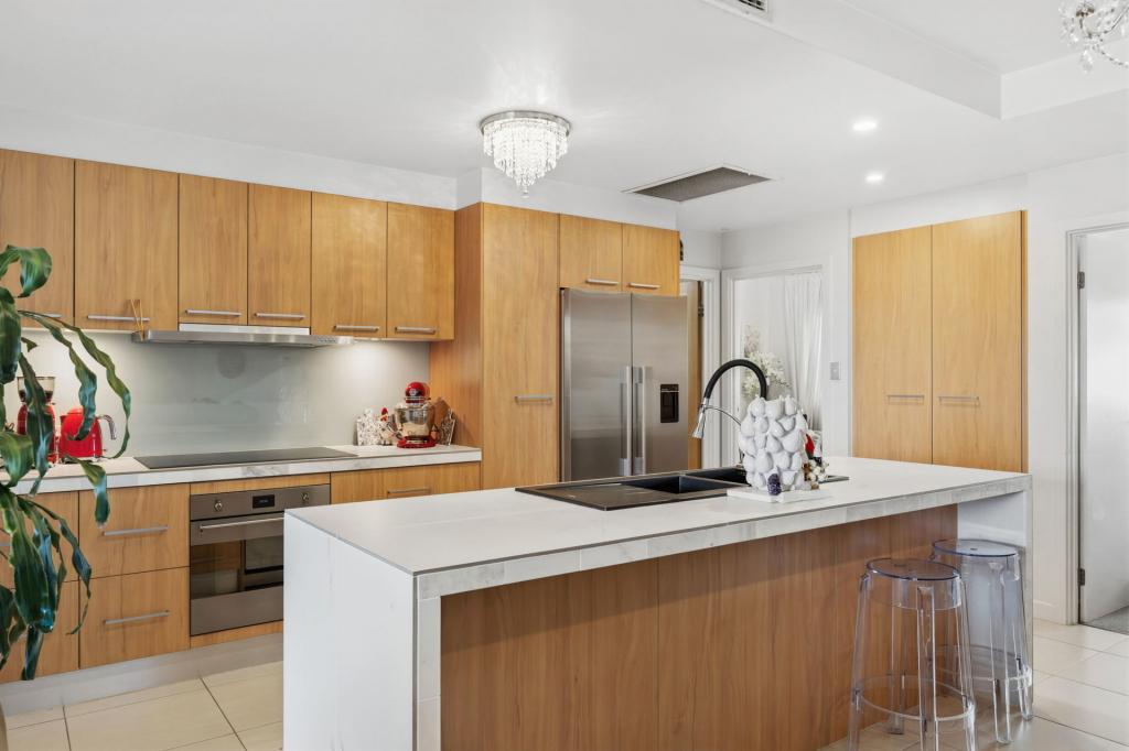 24/1 Burt Ave, Findon, SA 5023