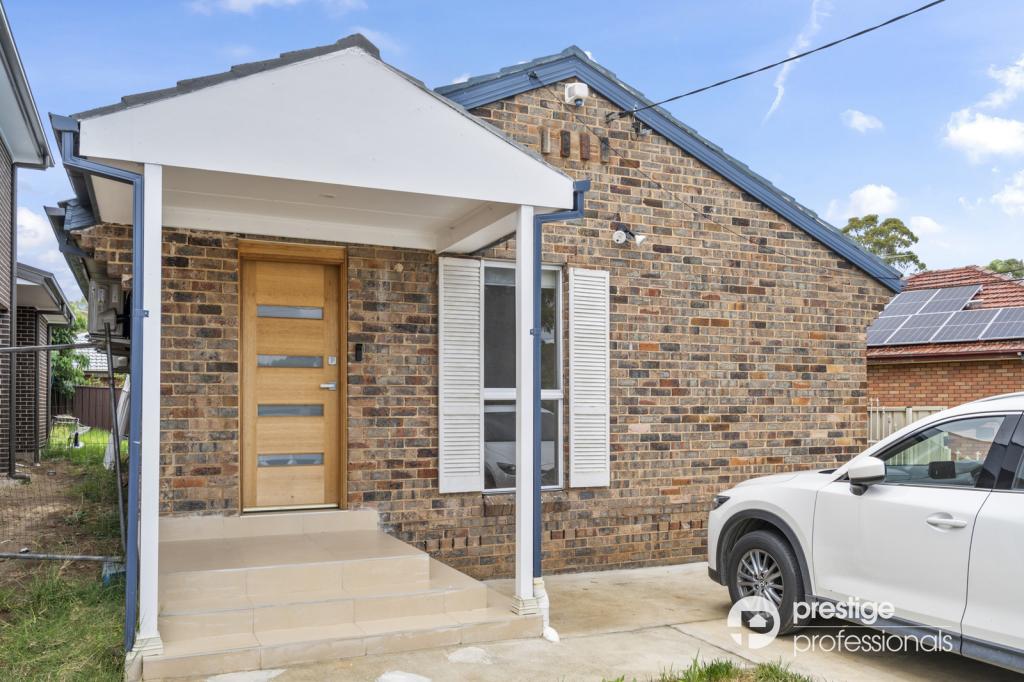 220b Nuwarra Rd, Moorebank, NSW 2170