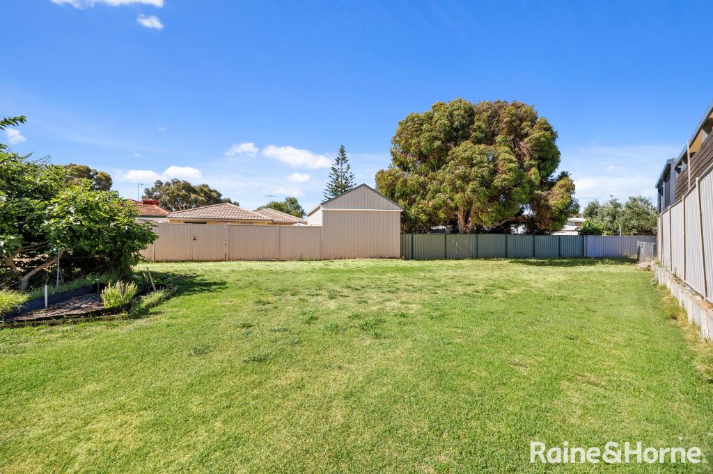 11b Moore St, Bunbury, WA 6230