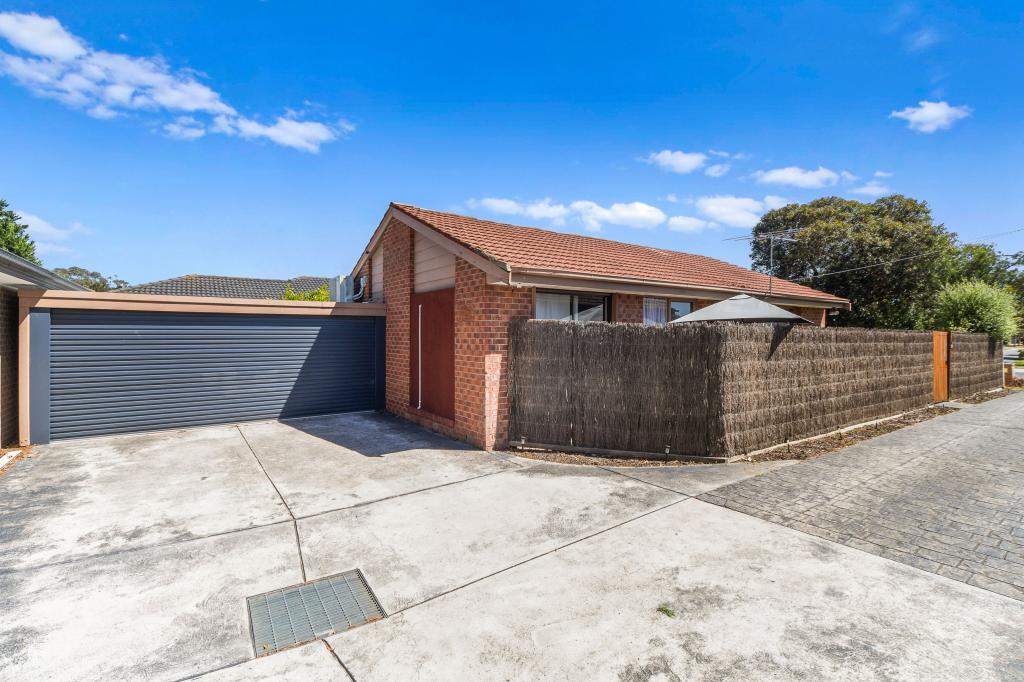 1/286 Ballarto Rd, Skye, VIC 3977