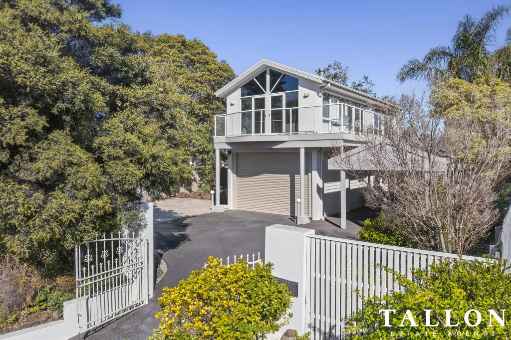 84 Canadian Bay Rd, Mount Eliza, VIC 3930