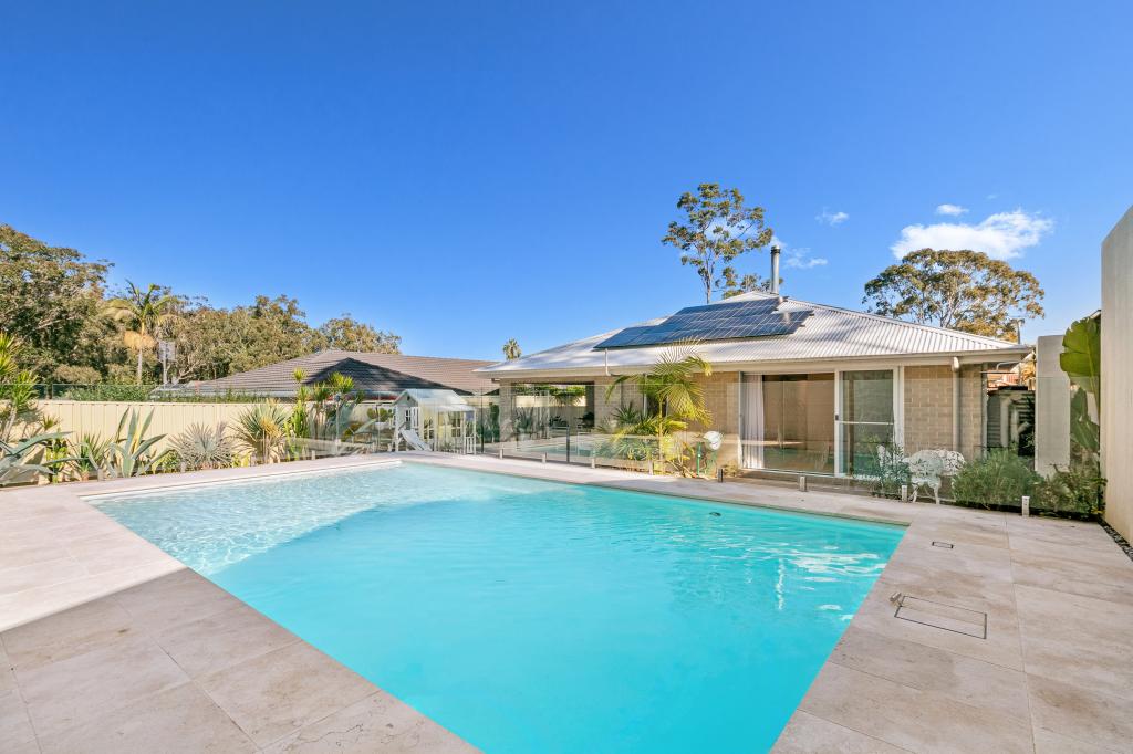 9 Findlay Ave, Chain Valley Bay, NSW 2259
