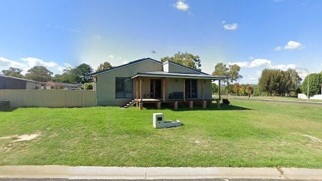 1 Booth St, Windradyne, NSW 2795