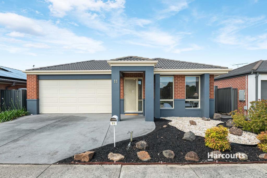 11 ORCHARD VALLEY AVE, PAKENHAM, VIC 3810
