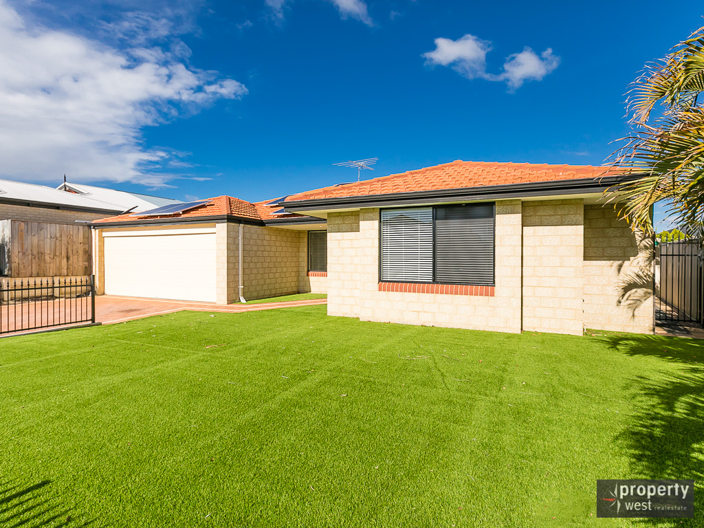 38 Allanbi Circle, Carramar, WA 6031