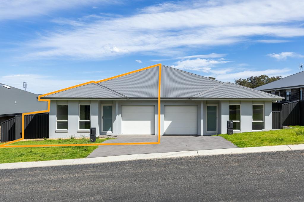 26b Warbler Cct, Bega, NSW 2550