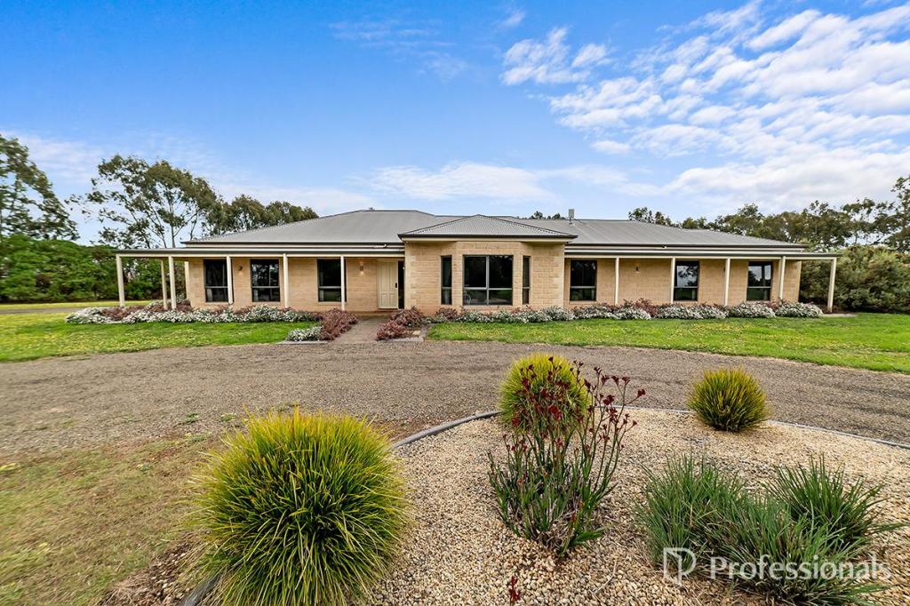 16 Ackerleys Rd, Hamilton, VIC 3300