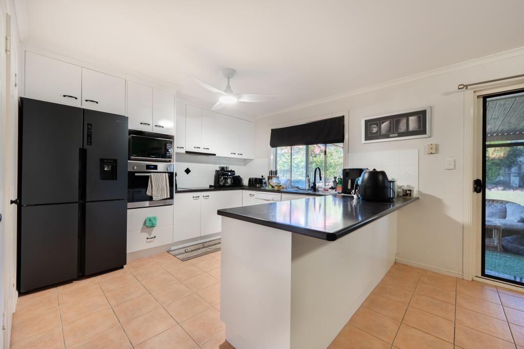 9 Regent St, Avoca, QLD 4670