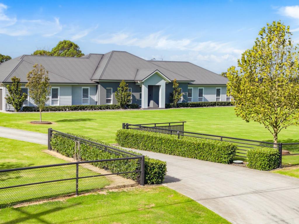7 Westminster Pl, Razorback, NSW 2571