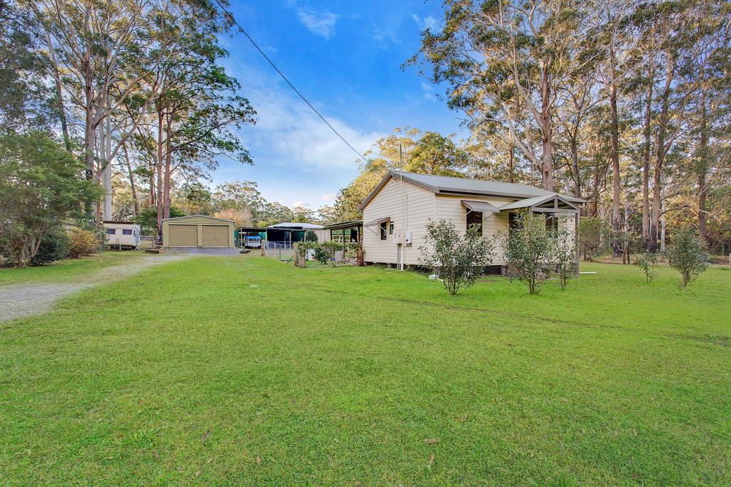 411 Blackhead Rd, Hallidays Point, NSW 2430